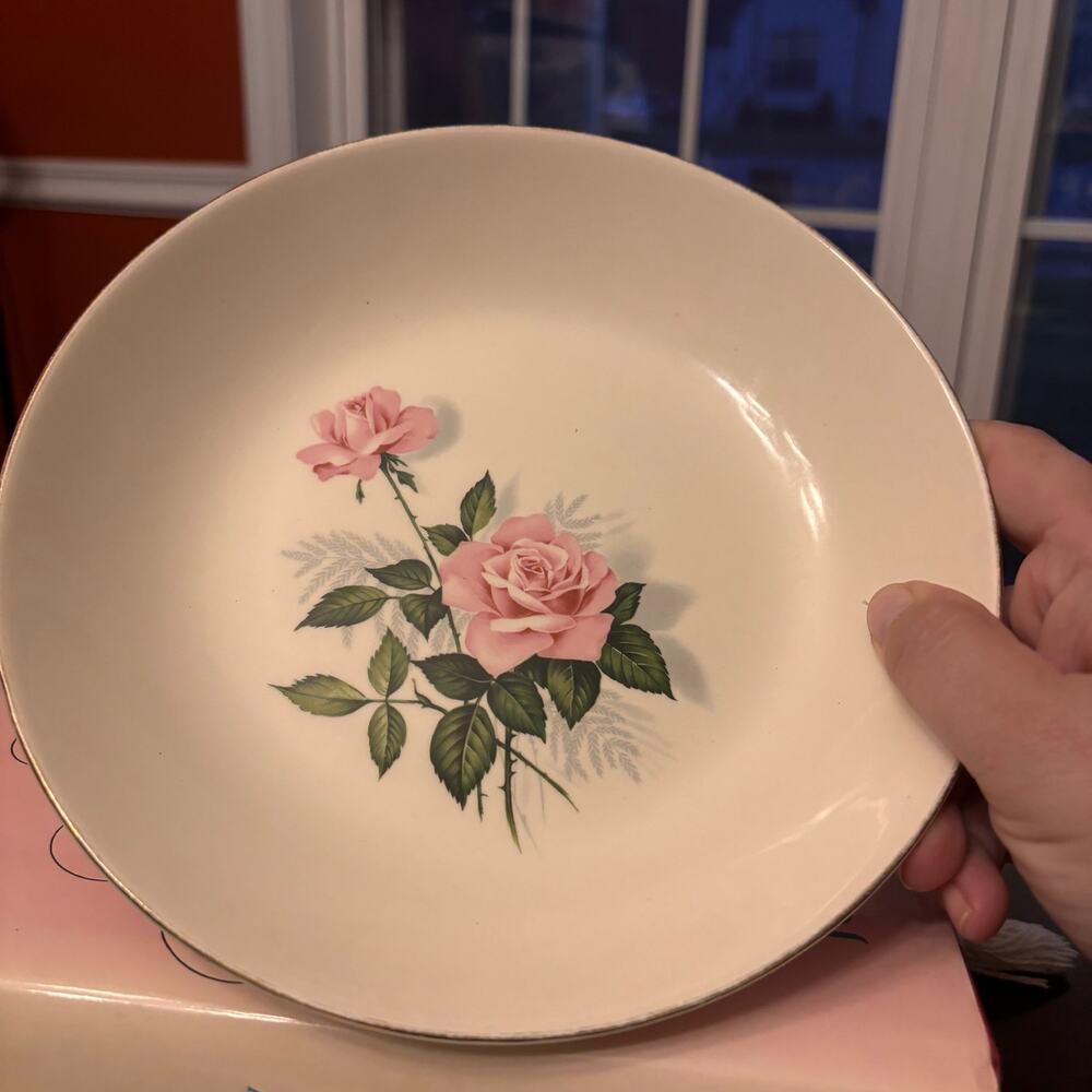 Vintage 1950's Mid Century Roses Gold Trimmed Taylor Smith & Taylor Bowl